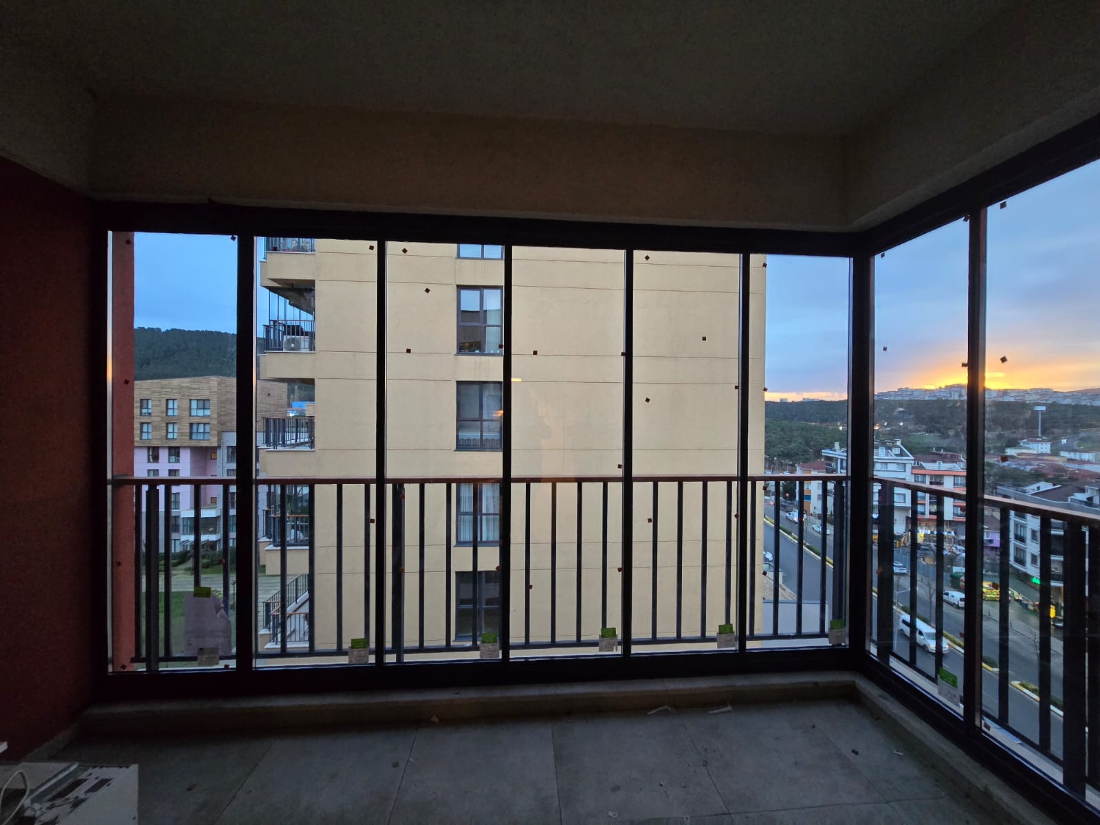 Cam Balkon Sistemleri